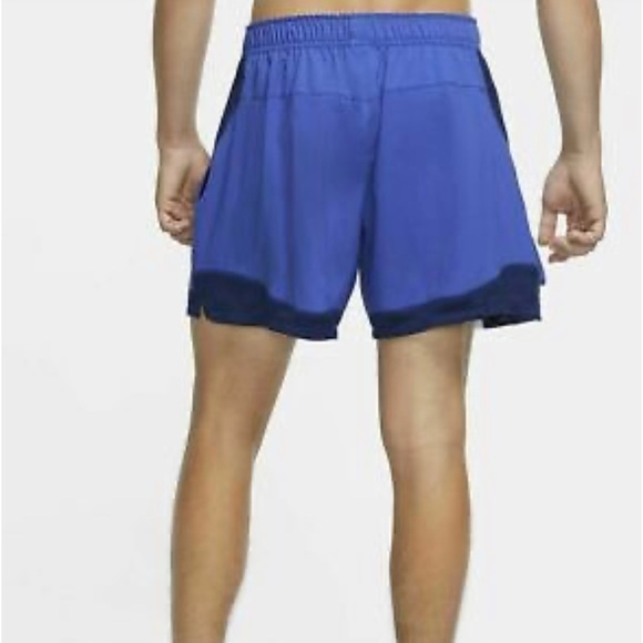 Men’s NIKE 6” Side Pocket Training Shorts• SIZE XXL - Picture 2 of 12
